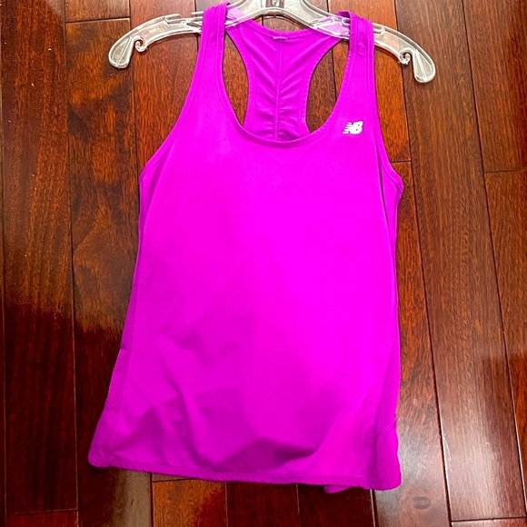 New Balance Pink Fitted Tank Top - Picture 1 of 3